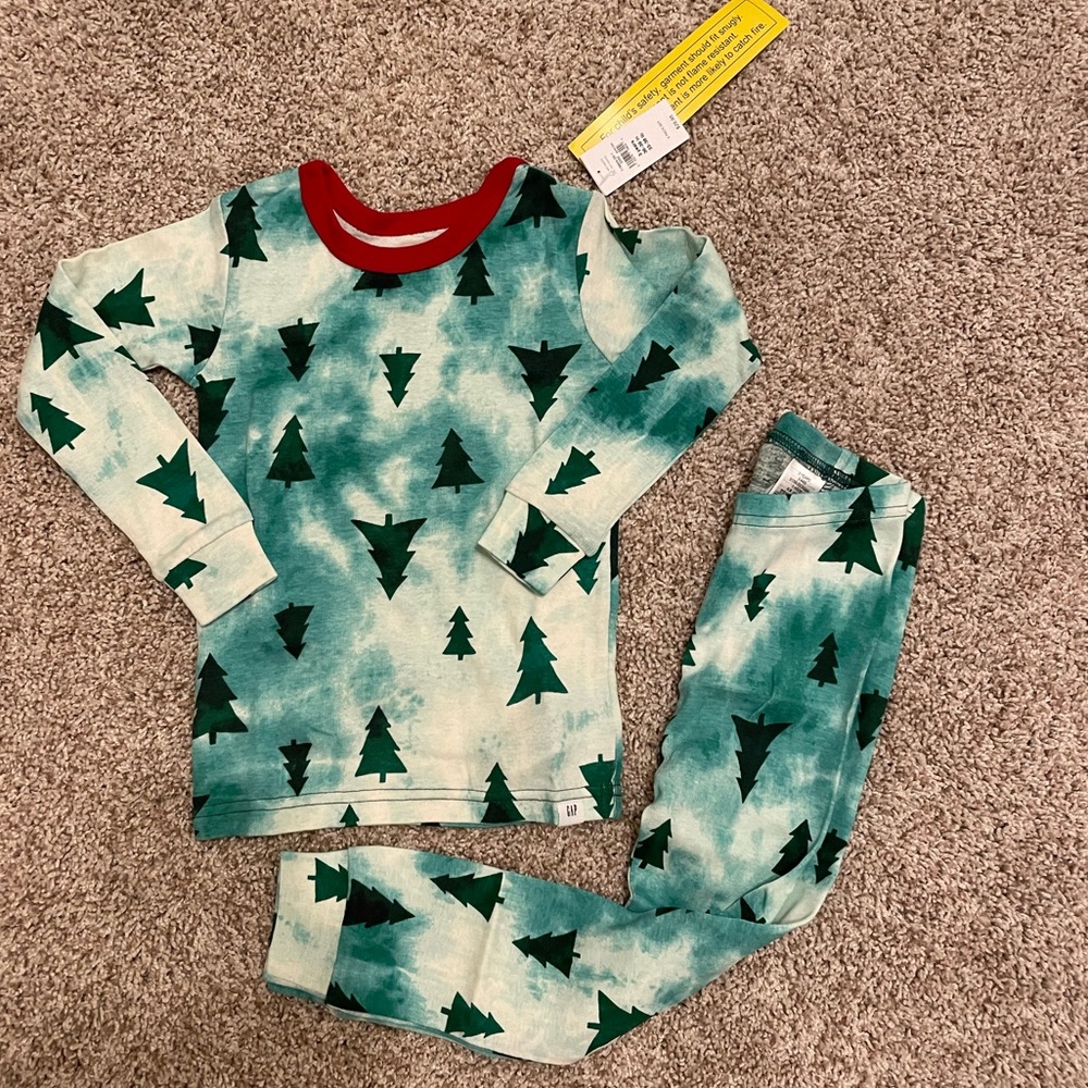 NWT Baby Gap Christmas PJs
